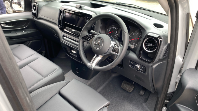 Mercedes-Benz Vito L3 Diesel Rwd 119CDI Select Van 9G-Tronic - Image 3